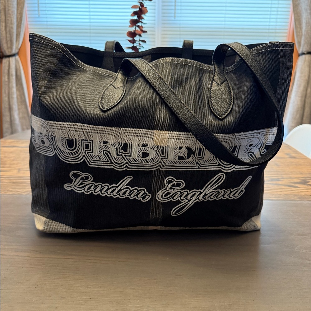 Burberry coated canvas giant check medium doodle tote reversible black white